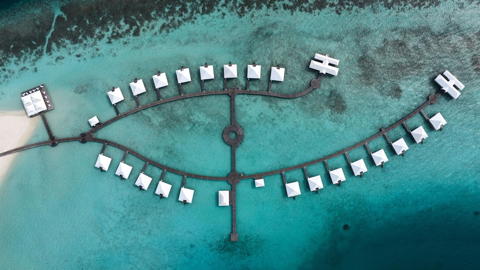 Slow Glamour in the Maldives at Diamonds Athuruga